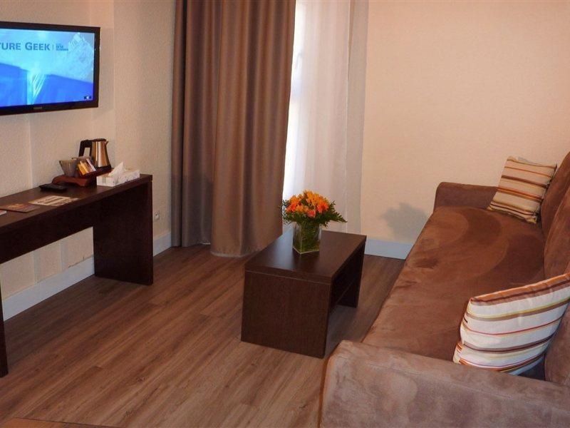 Appart Hotel Odalys City Aix En Provence L'Atrium Aix-en-Provence Exteriör bild