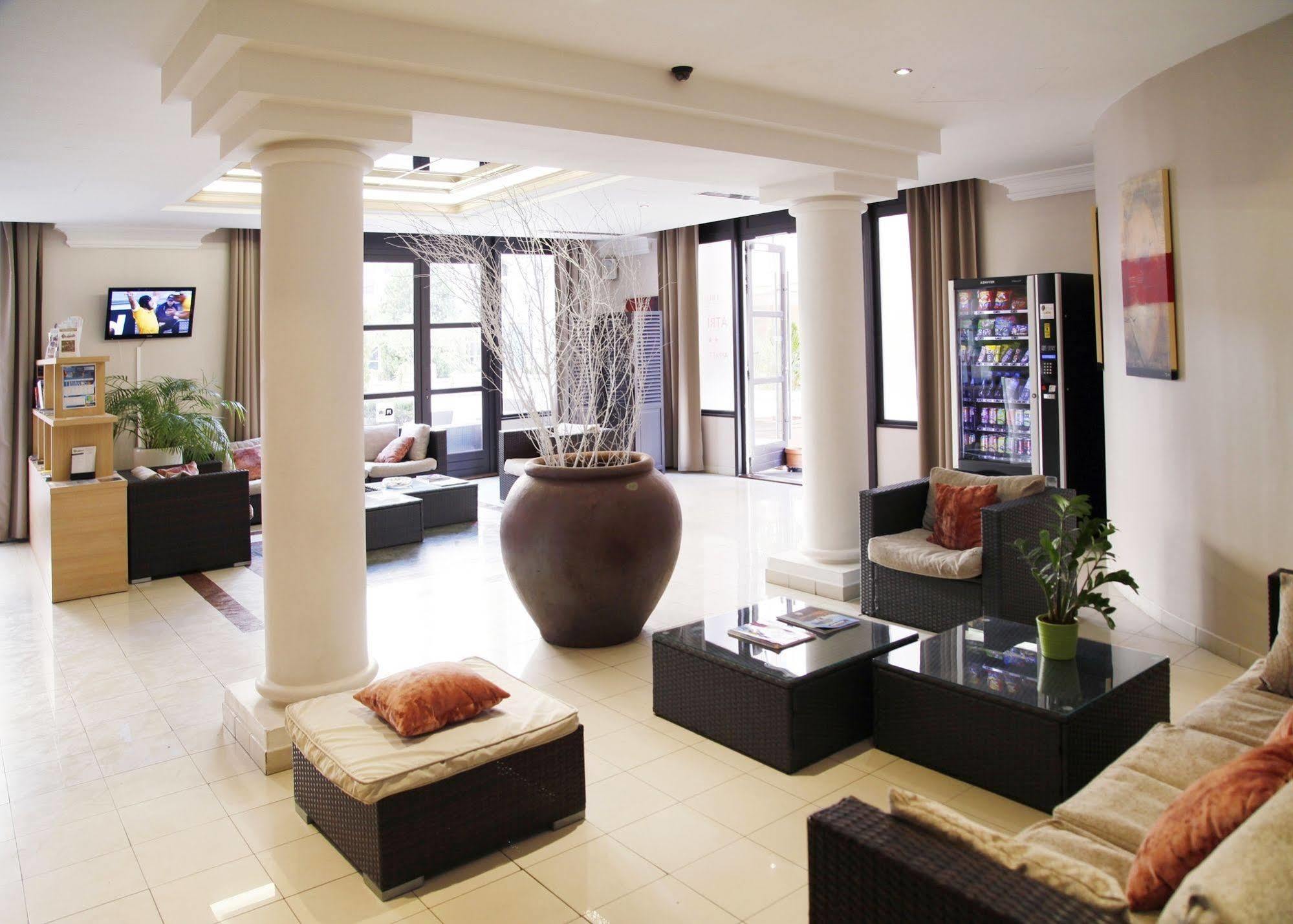 Appart Hotel Odalys City Aix En Provence L'Atrium Aix-en-Provence Exteriör bild
